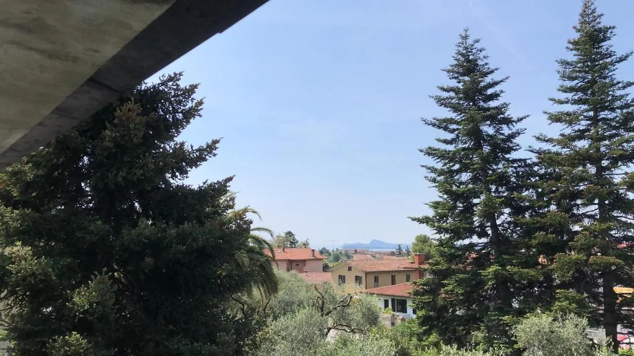 La Terrazza Sugli Ulivi Villa Toscolano Maderno 0*,  Italy
